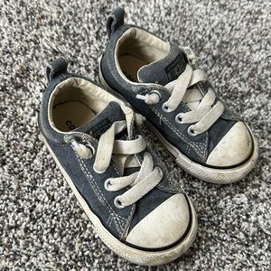 Toddler chuck taylor converse size 7